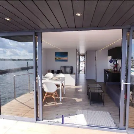 Hausboot Fjord Aries Mit Dachterrasse In Schleswig Hotel Buitenkant foto